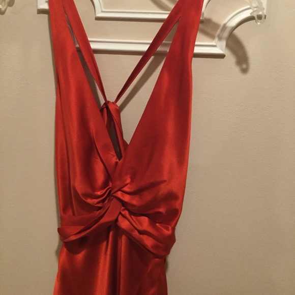 Red stunner by BCBG MaxAzria - Picture 1 of 9
